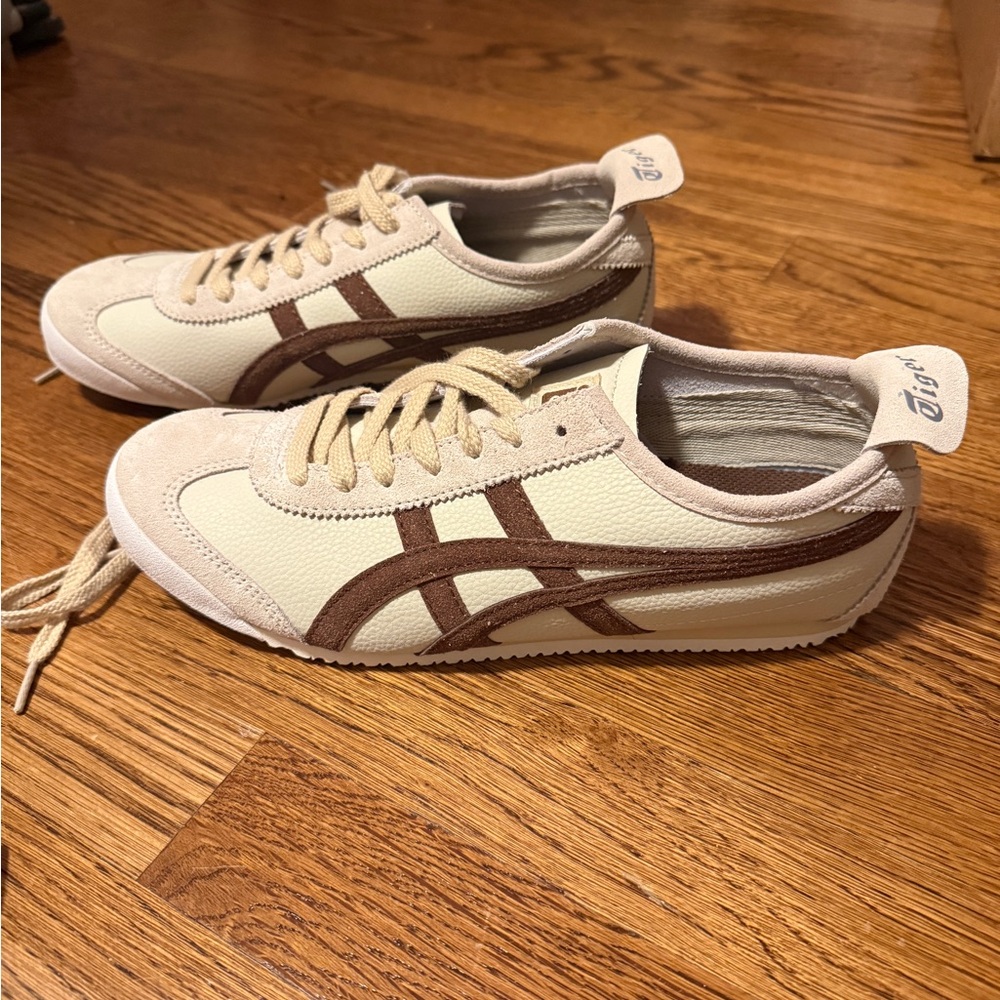 Onitsuka Tiger Cream and Brown Sneakers